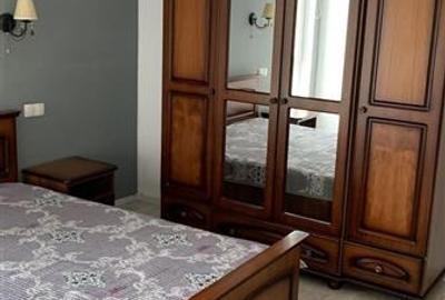 Apartament cu 3 camere semidecomandat, mobilat în Florești - 5