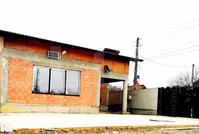 Casă cu 7 camere cu Teren 1600 Mp în Drăgănești - 12