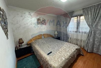 Apartament cu 3 camere in Dumitresti