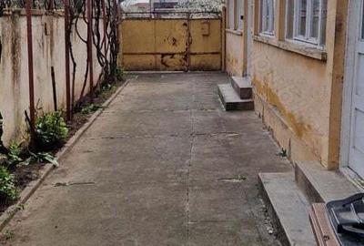 Vand casa 4 camere Vand casa 4 camere - 2