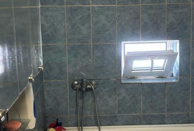 Vand apartament 2 camere mansarda - 2