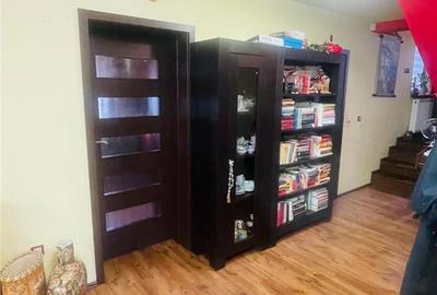 Casă cu 4 camere cu Canalizare în Cetate