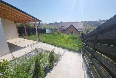 Casă cu 4 camere cu Teren 300 Mp în Hlincea