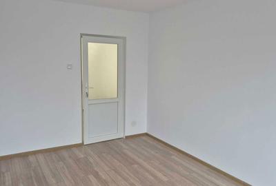 Garsonieră decomandată în Central - 2