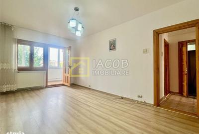 Apartament cu 3 camere decomandat în Coman - 6