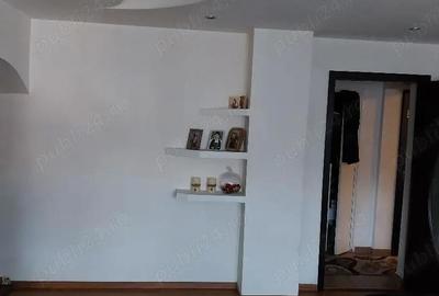 Apartament cu 3 camere decomandat în Dacia - 9