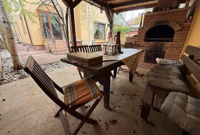 Proprietate deosebita de vanzare in centrul Bacaului- eleganta, istorie si inves - 6