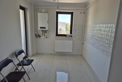 Spre vânzare apartament spatios, cu 2 camere, decomandat, bloc nou, etajul 2