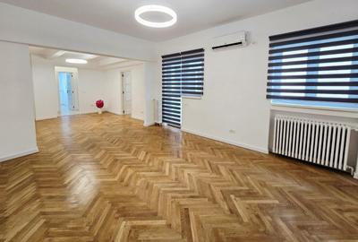 Apartament cu 4 camere decomandat, mobilat în P-ța Unirii - 1