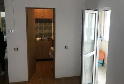 Garsoniera, zona Ostroveni, mansarda, 30 mp, mobilata, cu centrala proprie - 6