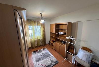 Apartament cu 4 camere decomandat în Cug - 3