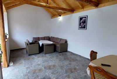 Casă individuală cu 7 camere în Șeica Mare