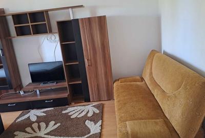 Garsonieră decomandată în Runcu - 2