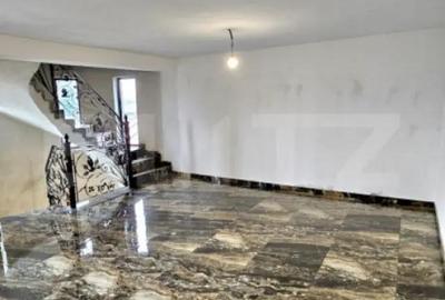 Casă cu 7 camere cu Teren 600 Mp în Central - 7