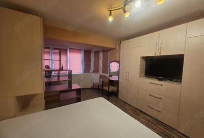 Apartament cu 3 camere decomandat în Hipodrom - 3