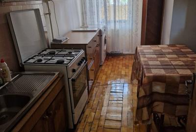 Apartament cu 3 camere decomandat în Central - 2