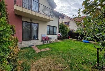 Proprietar vand duplex 5 camere LA CHEIE, suprafata 180mp,teren 250 mp, str iazului-alee privata - 10