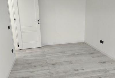 Apartament cu 3 camere semidecomandat în Drumul Taberei - 2