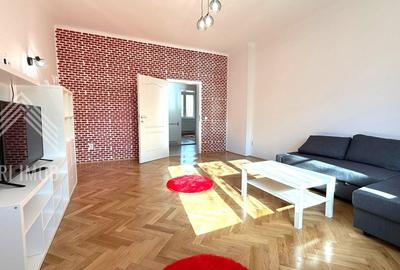 Apartament 3 camere, CENTRU, str.Neagra, balcon, parcare, pet friendly, renovat - 1