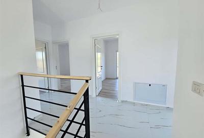 Casă cu 4 camere cu Canalizare în Aeroport - 10