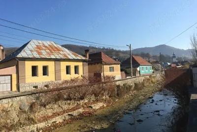 Casă în Central - 3