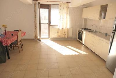 Apartament cu 3 camere decomandat în Central - 2