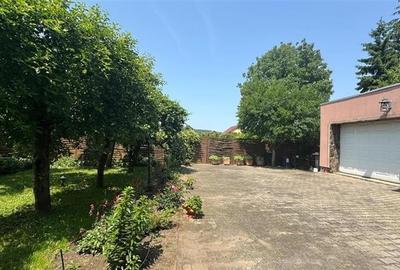 Casa nordica luminoasa,gata de mutat, garaj cald,spatiu de poveste la mansarda,i - 10