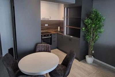 Apartament cu 3 camere decomandat în Central - 2