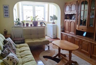 Apartament cu 3 camere semidecomandat în Fălticeni - 5