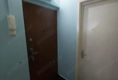 Apartament cu 3 camere decomandat în Berceni - 9