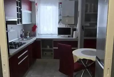 Particular,inchiriez apt.2 camere - 3