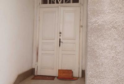 Casă cu 3 camere în Central - 2