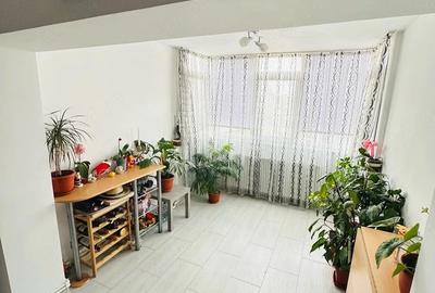 Apartament cu 4 camere decomandat în Central - 1