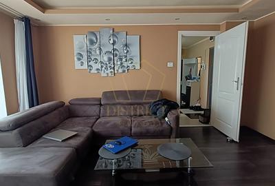 Apartament renovat și decomandat 2 camere | Zona Lunei - 2