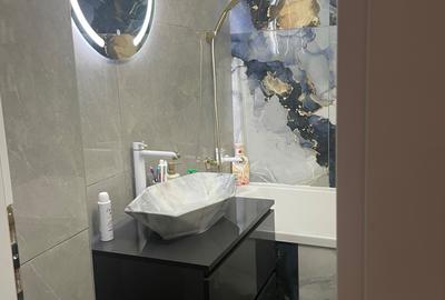 Apartament cu 4 camere decomandat în Central - 1