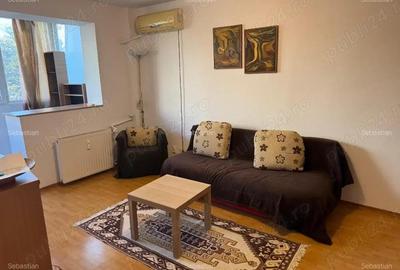 Garsoniera 1 decembrie-metrou 3 minute- - 2