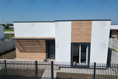 Casă modernă de vânzare în Berceni, Ilfov – 4 camere, curte 440 mp - 2