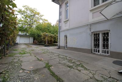 Birou, de 1 mp, în Complex Studențesc - 5