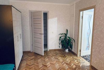 Garsoniera in zona ?tefan cel Mare - 300 Euro - 1