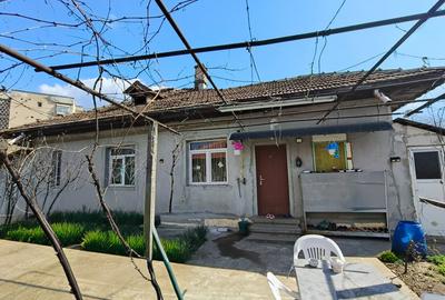 Duplex cu 3 camere cu Canalizare în 1 Mai - 4