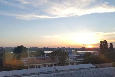 Apartament cu 2 camere decomandat în Faleza Nord - 1