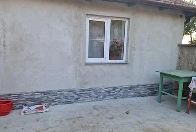 Casă cu 2 camere cu Teren 1374 Mp în Iosia