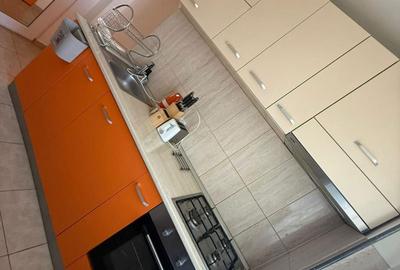 Apartament cu 2 camere decomandat în Palazu Mare