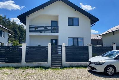 Casă individuală cu 4 camere cu Canalizare în Est - 2