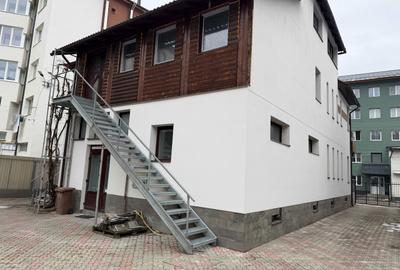 Spațiu comercial, de 600 mp, în Central - 1