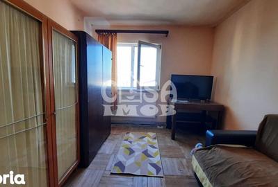 Apartament cu 2 camere semidecomandat în Micro 6 - 5