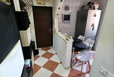 Apartament cu 3 camere decomandat, mobilat în Giulești - 8