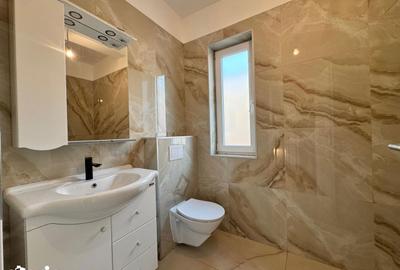Casă cu 5 camere cu Teren 340 Mp în Remetea Mare - 9
