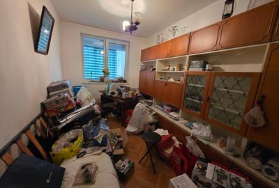 Titan, 10 minute metrou Costin Georgian, la piata Minis,  2 grupuri sanitare - 4