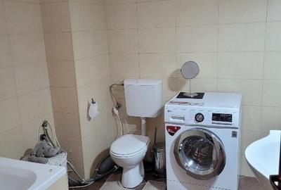 Apartament cu 2 camere decomandat în Calea Călărașilor - 6